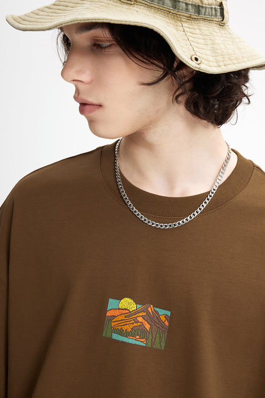 EMBROIDERED FOAM-PRINT T-SHIRT